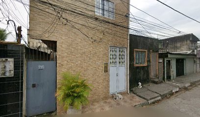 Fachada de Igreja 100% Vida Rua Liberdade