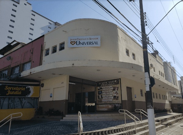 Fachada de Universal