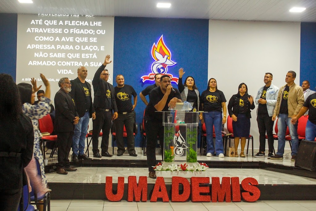 Fachada de Assémbléia de Deus Ministério de Santos - Congregação Oásis / Campo da Aviação