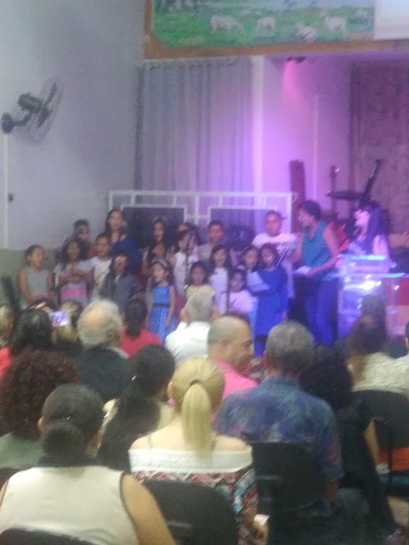 Fachada de Igreja o Brasil para Cristo Jardim Ipê