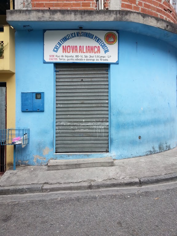 Fachada de Igreja Evangélica Missionária Pentecostal Nova Aliança