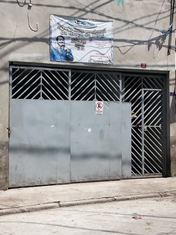 Fachada de Igreja Internacional da Graça de Deus