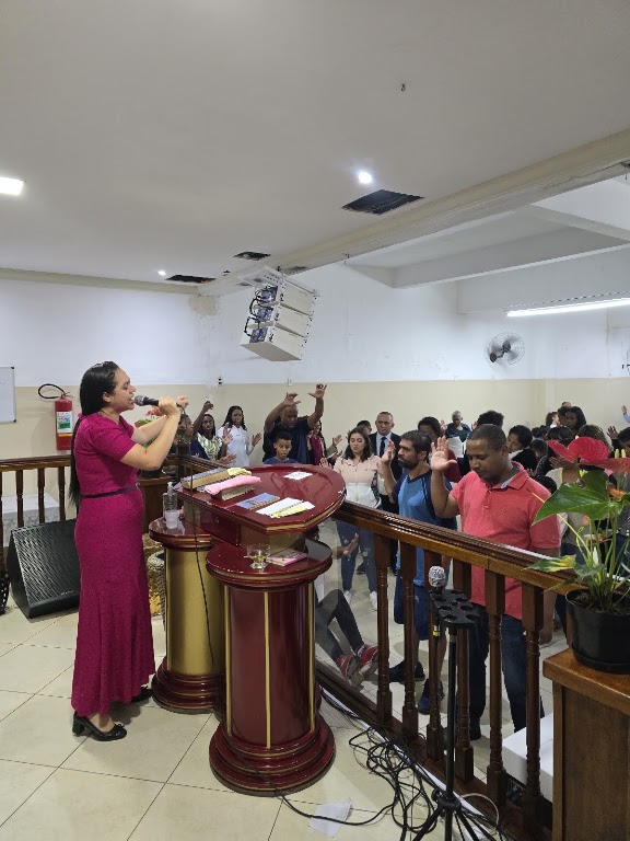 Fachada de Igreja Deus é Amor