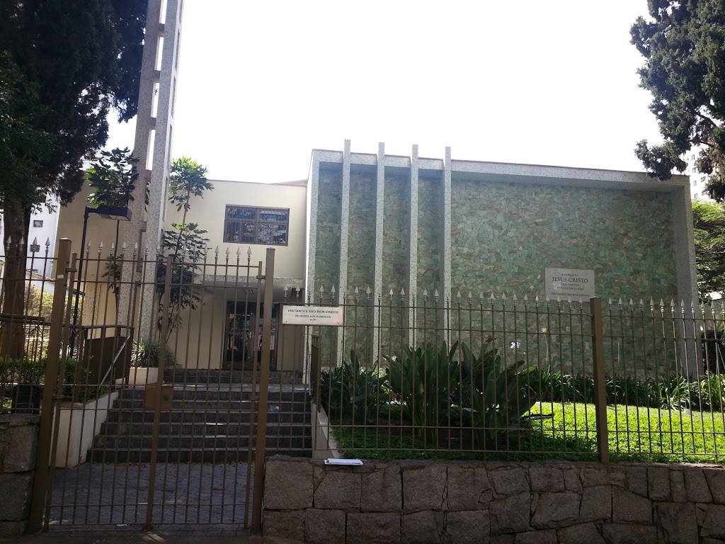Fachada de A Igreja de Jesus Cristo dos Santos dos Últimos Dias