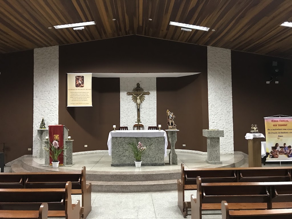 Fachada de Paróquia São Miguel Arcanjo