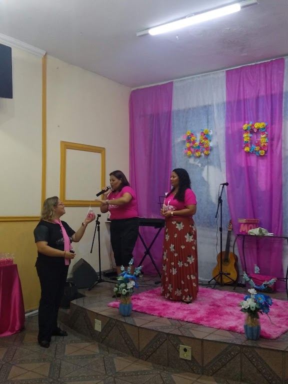Fachada de Igreja Internacional da Graça de Deus