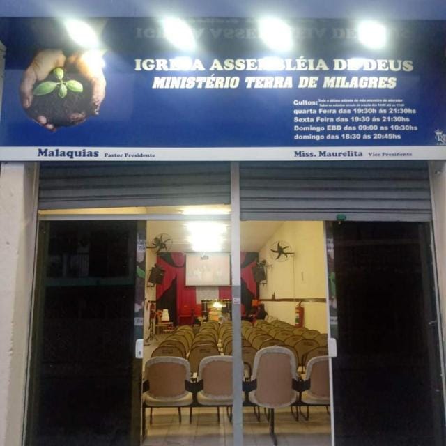 Fachada de Assembleia de Deus Terra de Milagres