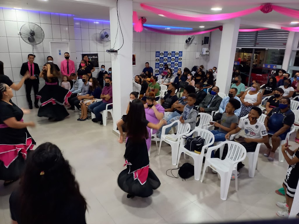 Fachada de Igreja pentecostal fonte de água viva em Cristo