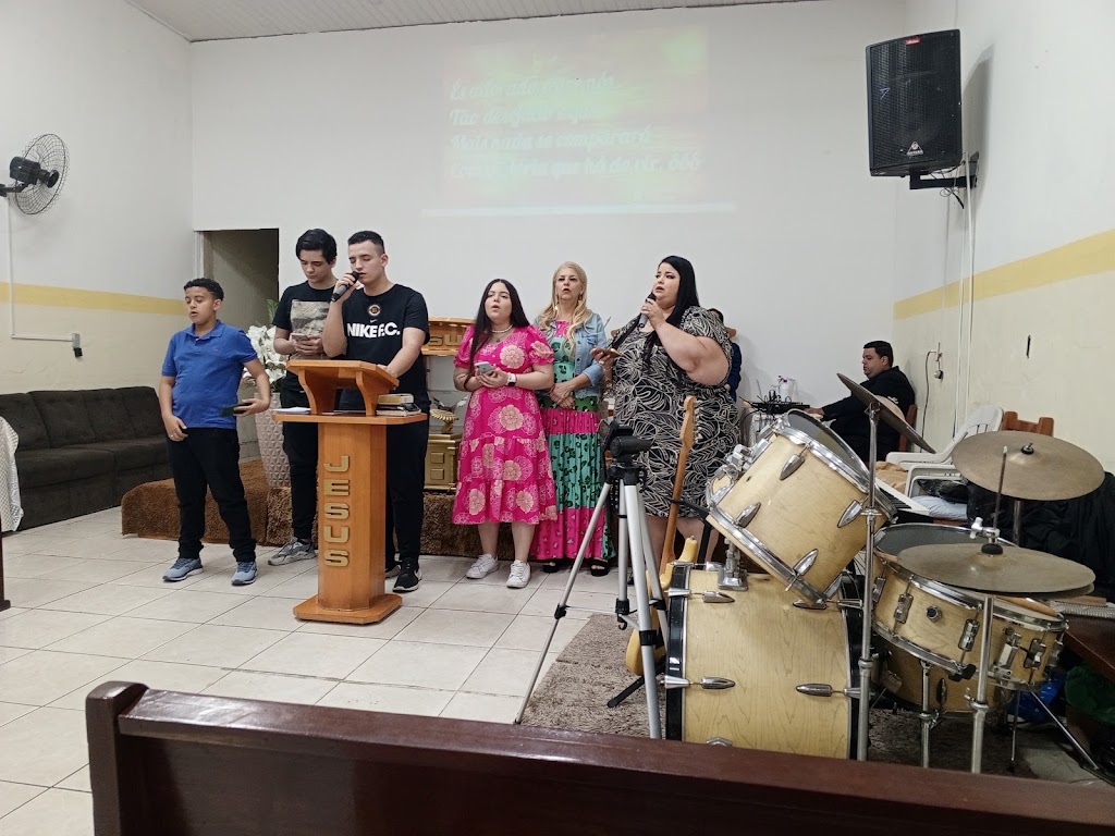 Fachada de Igreja Evg Pentecostal Concerto Eterno Água da Vida