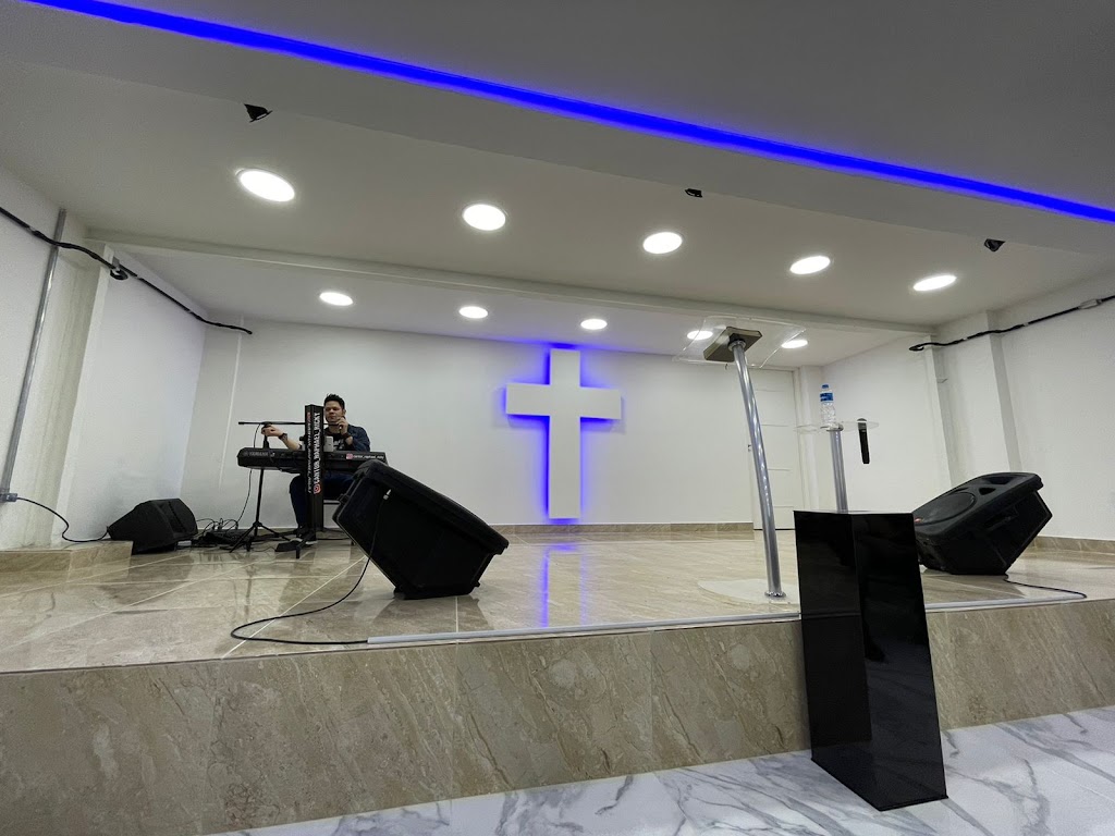 Fachada de Ponto de Encontro com Deus