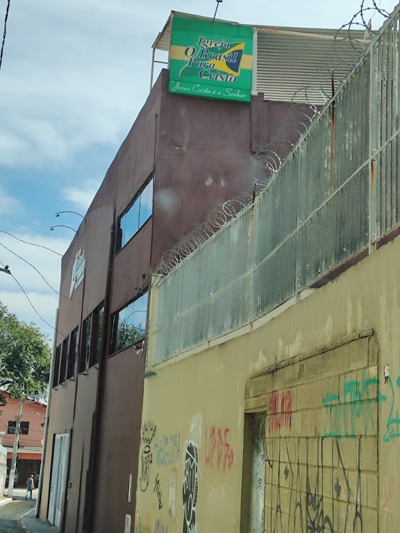 Fachada de Igreja O Brasil para Cristo - Sede