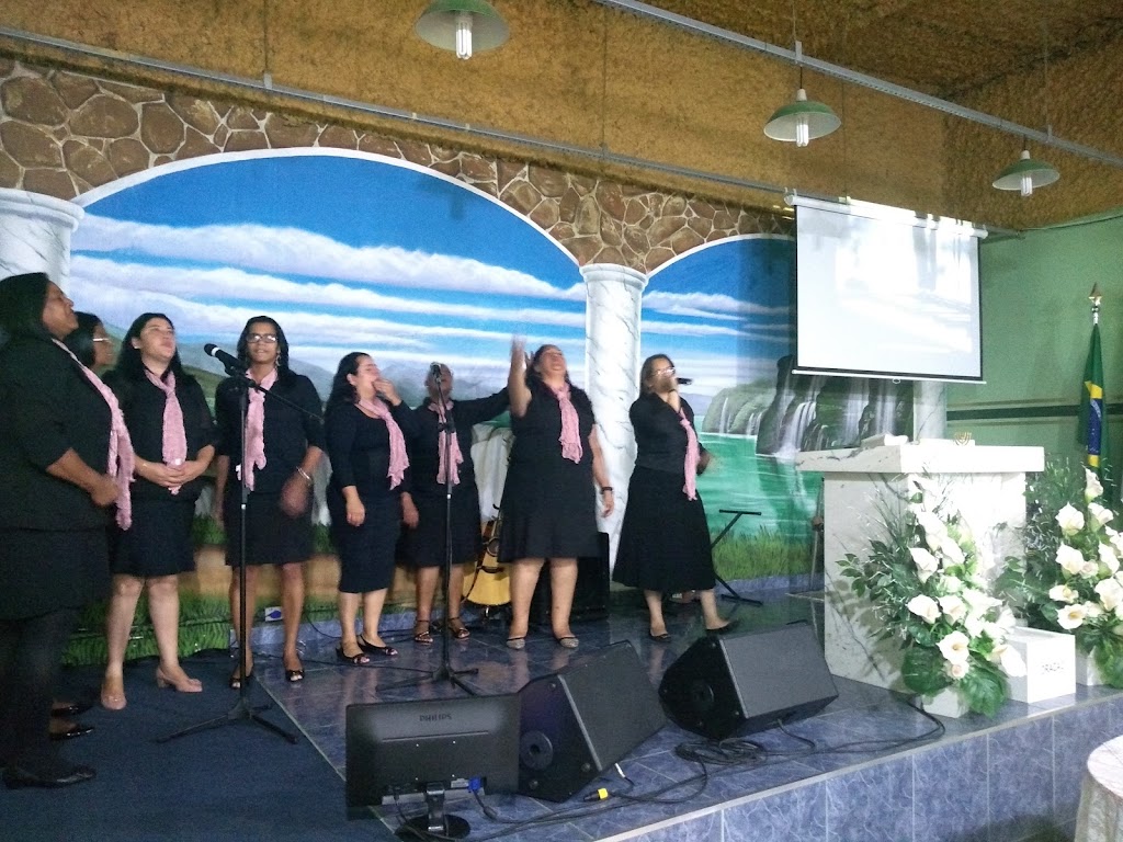 Fachada de Igreja Pentecostal Vida Com Abundância