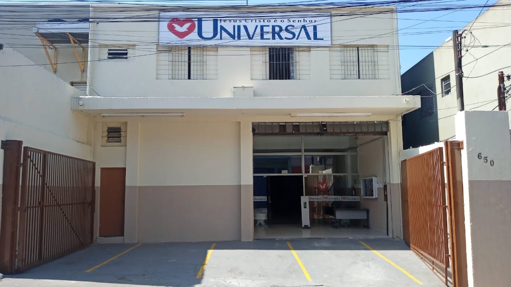 Fachada de Igreja Universal