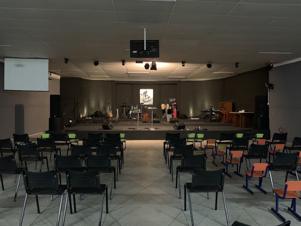 Fachada de Semear e Colher - Igreja em Células