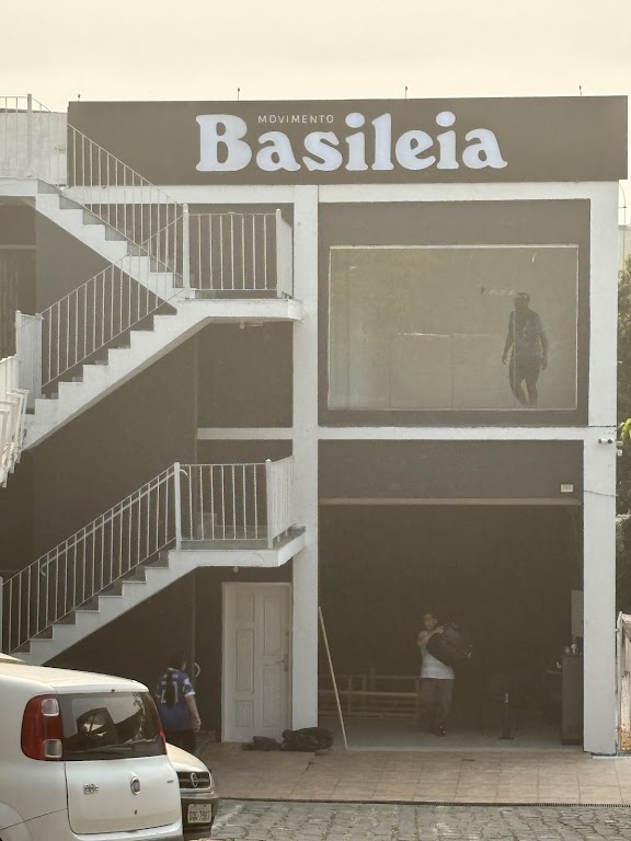 Fachada de Movimento Basileia