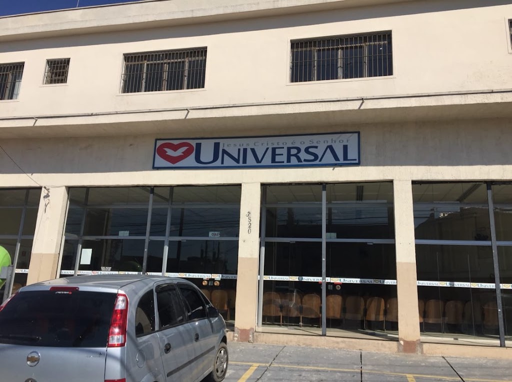 Fachada de Igreja Universal