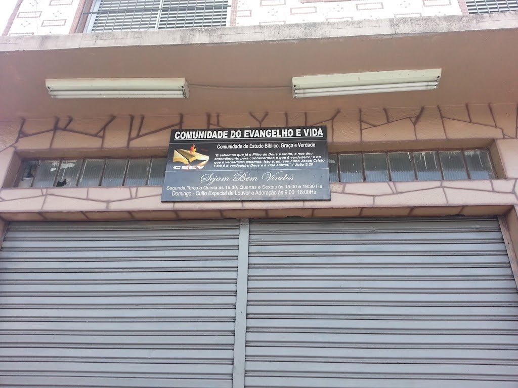 Fachada de Comunidade do Evangelho e Vida
