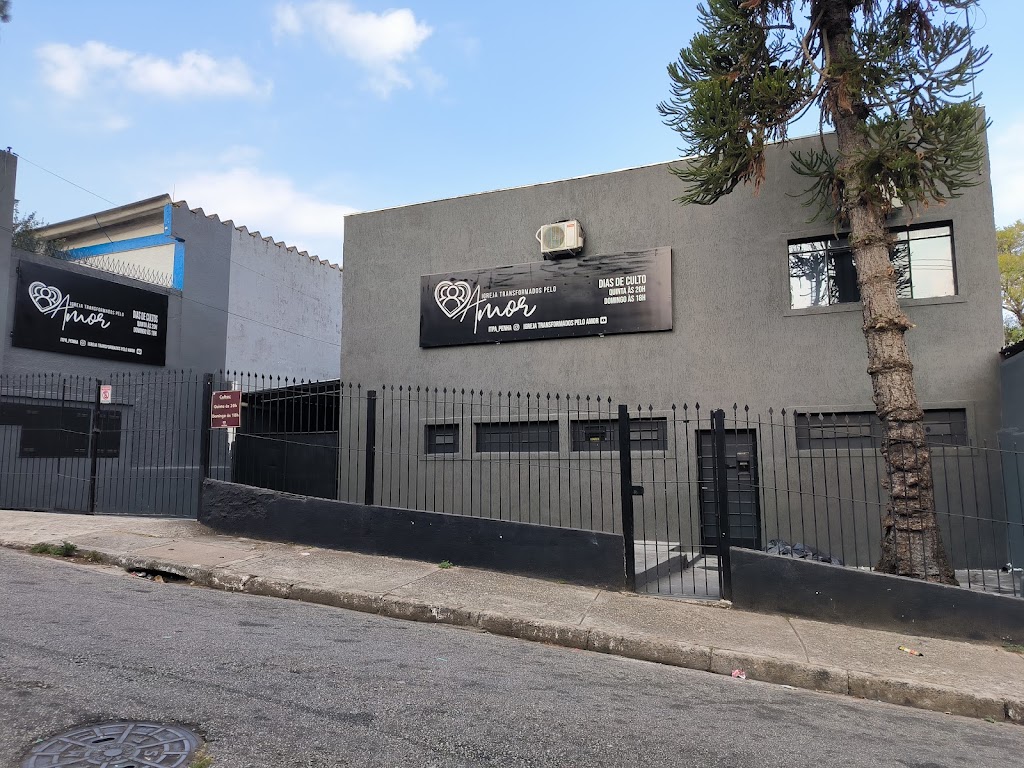 Fachada de Igreja Transformados Pelo Amor - Penha