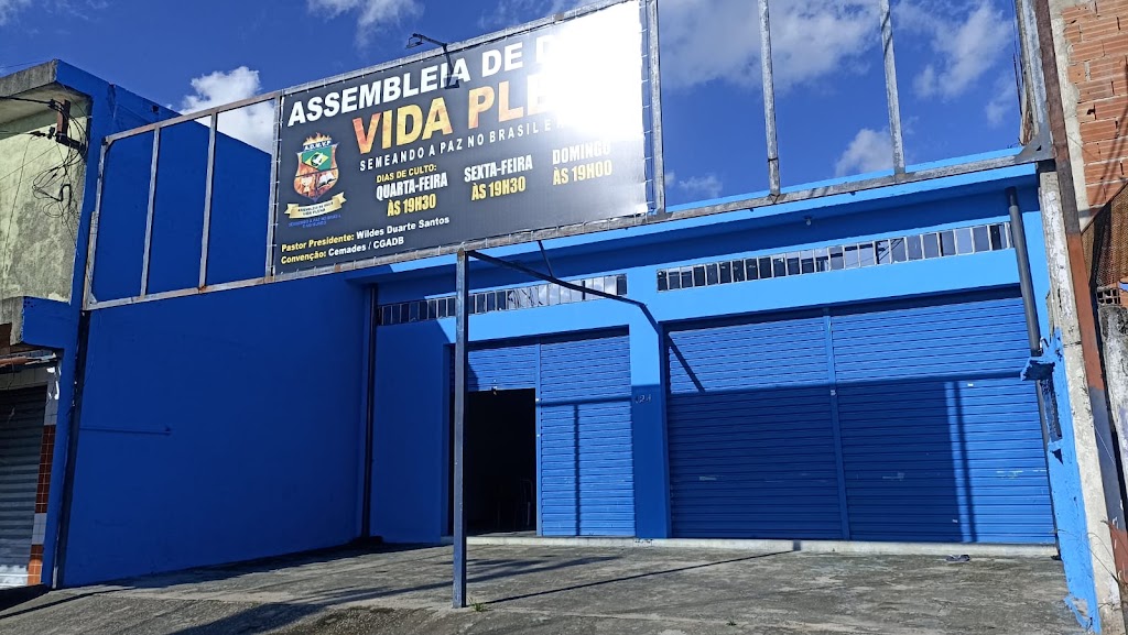 Fachada de Assembleia de Deus Vida Plena, pequeno coração