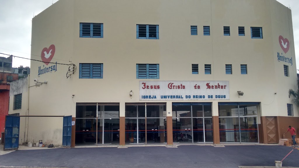 Fachada de Igreja Universal do Reino de Deus