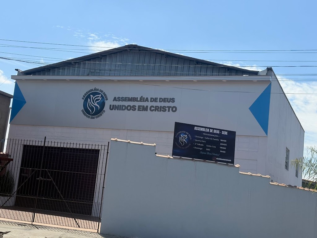 Fachada de Assembléia de Deus Unidos em Cristo