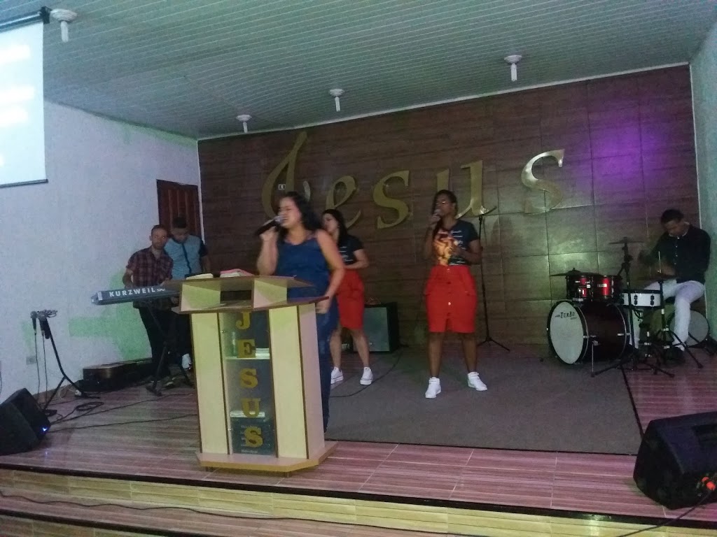 Fachada de Igreja Nova Aliança