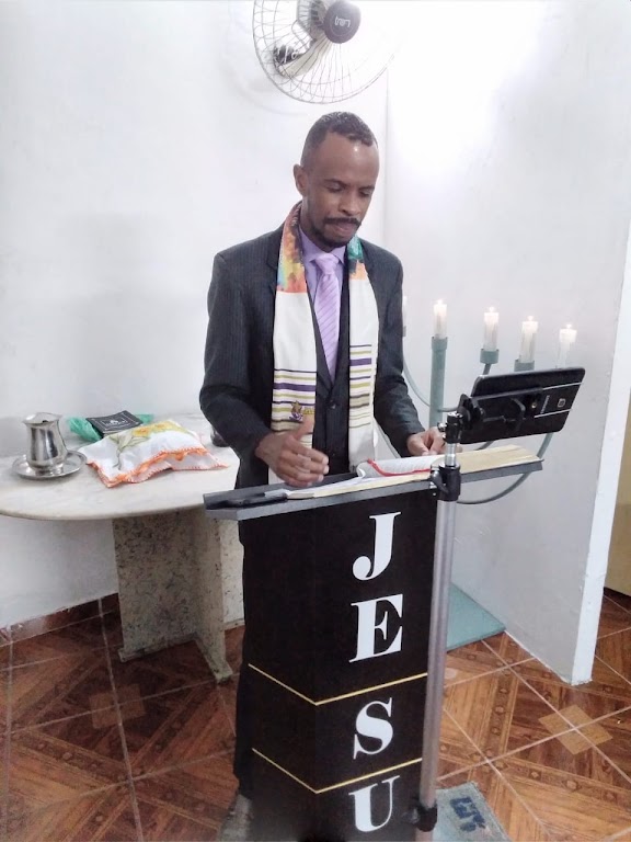 Fachada de Igreja Missão Evangélica e Apostólica no Brasil