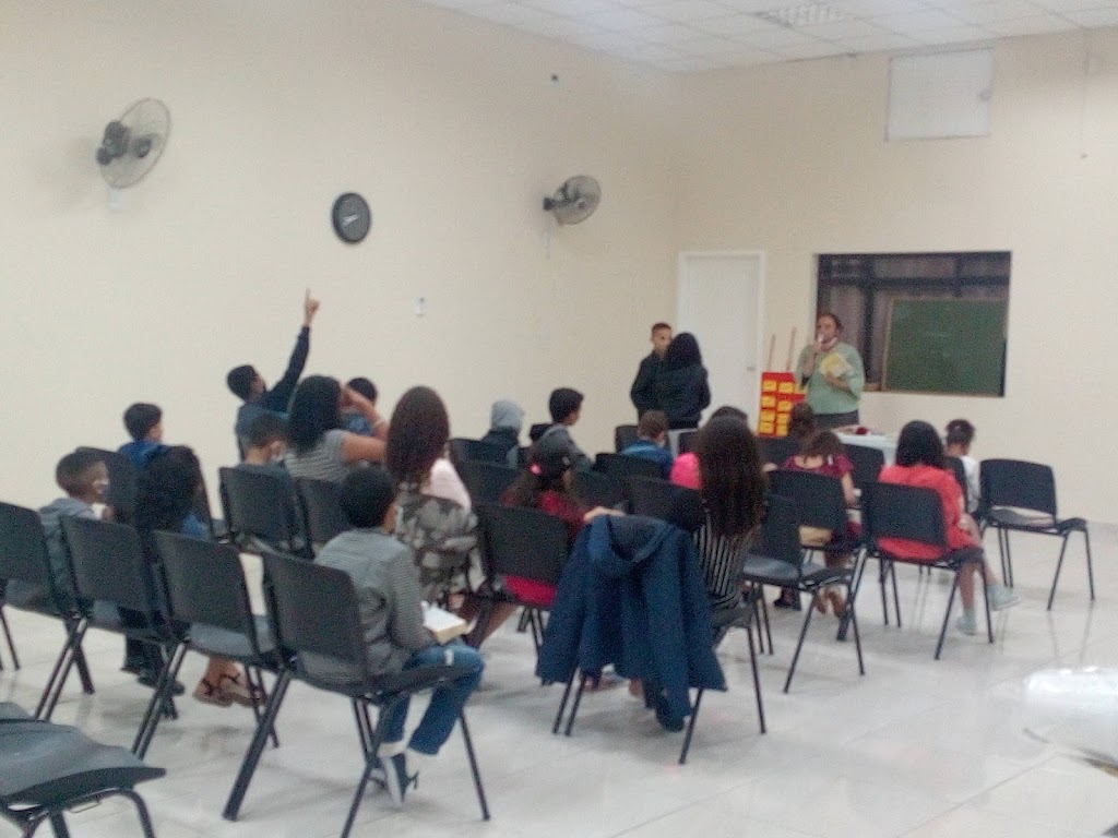 Fachada de Igreja Pentecostal Deus é Amor