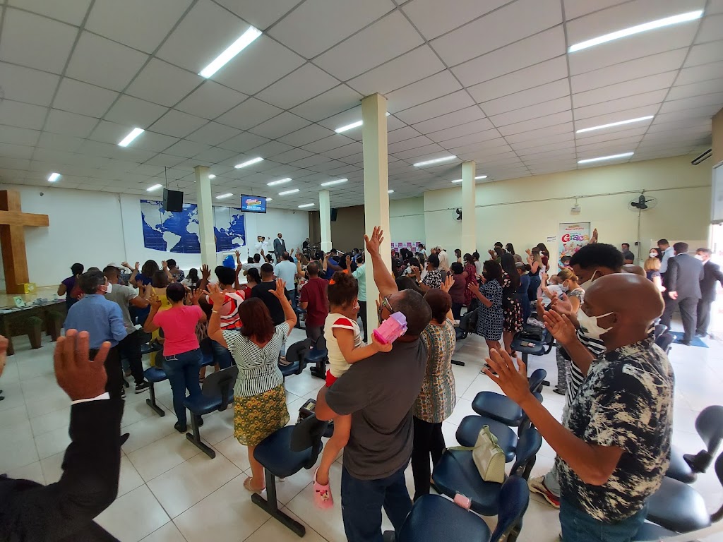 Fachada de Igreja Internacional da Graça de Deus- Vila Progresso