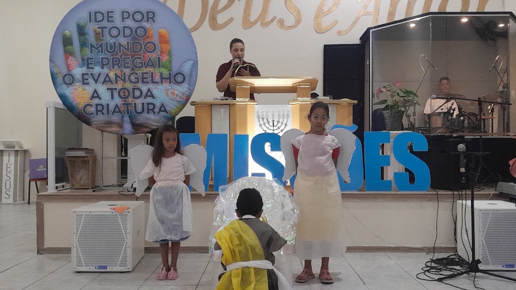 Fachada de Igreja Pentecostal Deus é Amor