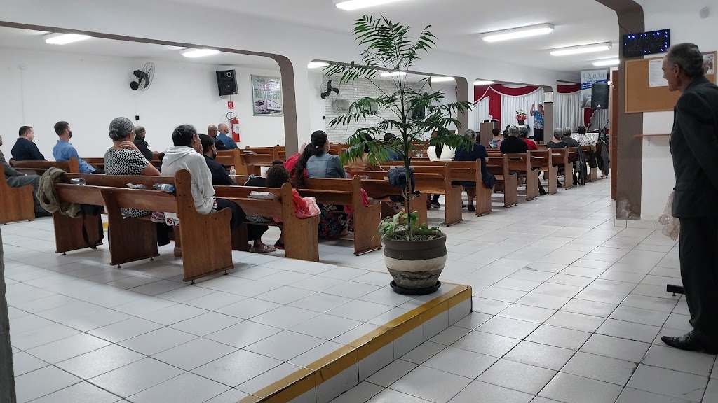 Fachada de Igreja Pentecostal Deus é Amor Sede Central