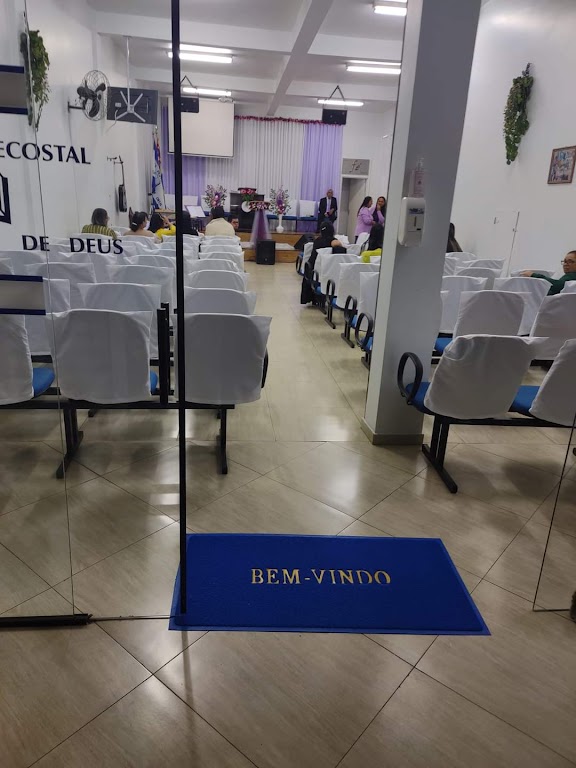 Fachada de Igreja Pentecostal Palavra Viva de Deus