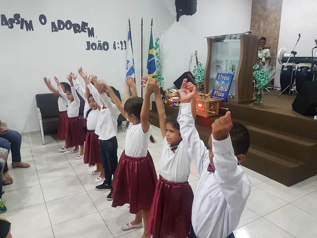 Fachada de Igreja Além da Cruz