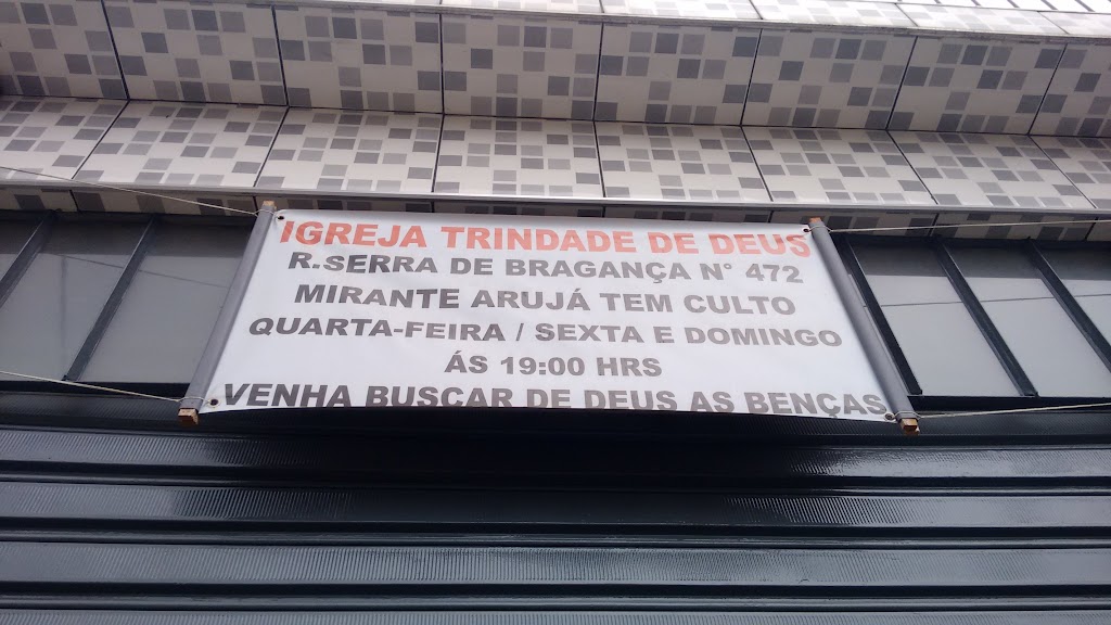 Fachada de Igreja Trindade de Deus