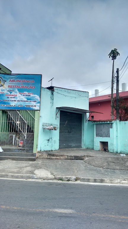 Fachada de Igreja Evangélica Pentecostal Abundância de Restauranção
