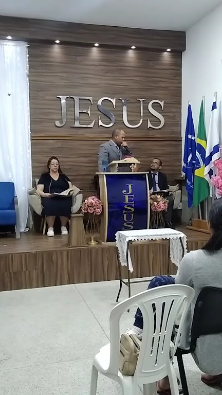 Fachada de Igreja pentecostal uma nova família em Cristo Jesus