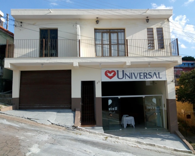 Fachada de Igreja Universal