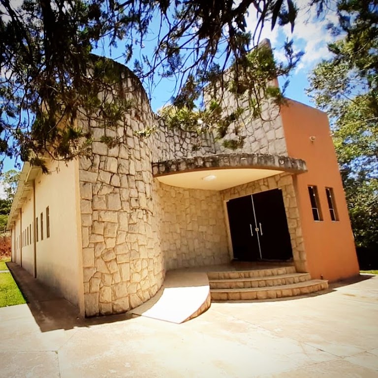 Fachada de Igreja Adventista do Sétimo Dia Ponte Alta