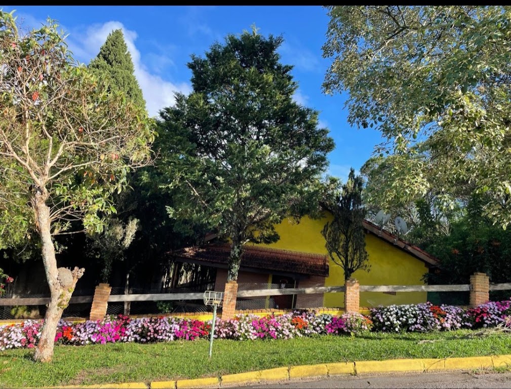Fachada de Condomínio Arco Íris