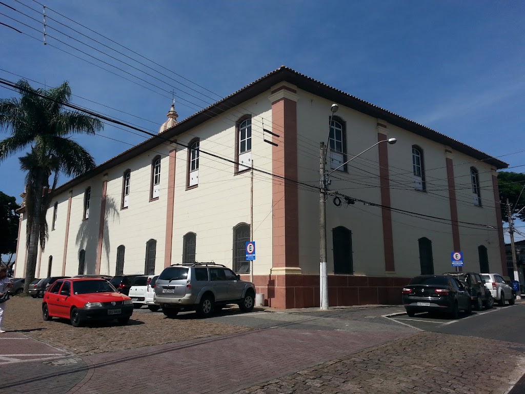 Fachada de Paróquia São João Batista - Igreja Matriz de Atibaia
