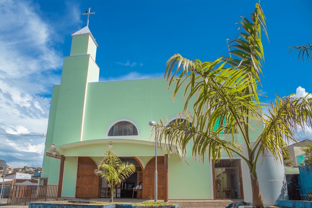Fachada de Paróquia São Benedito Atibaia