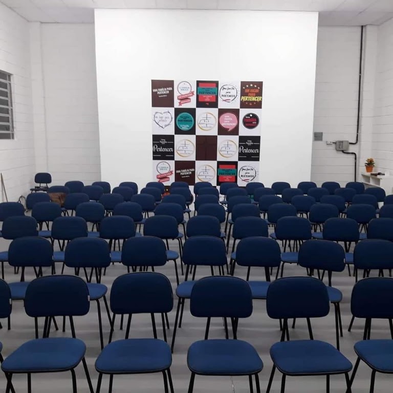 Fachada de Igreja Cristã Família Bíblica