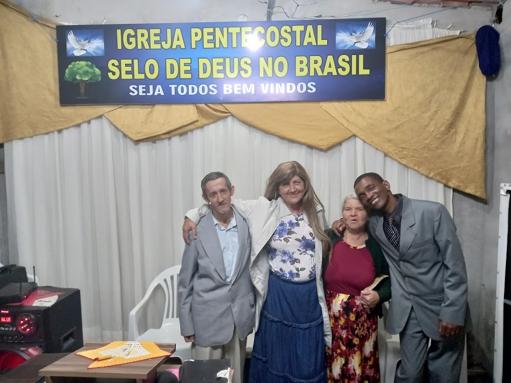 Fachada de Igreja pentecostal selo de Deus no brasil
