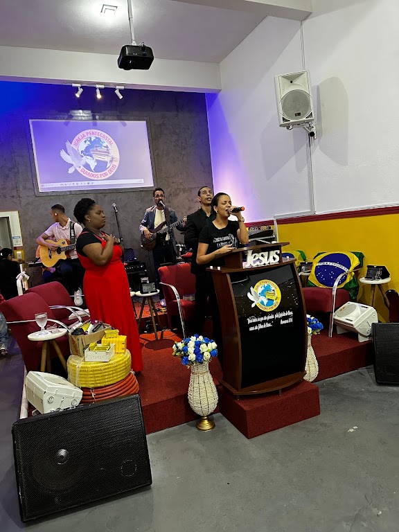 Fachada de Igreja pentecostal guiados por Deus