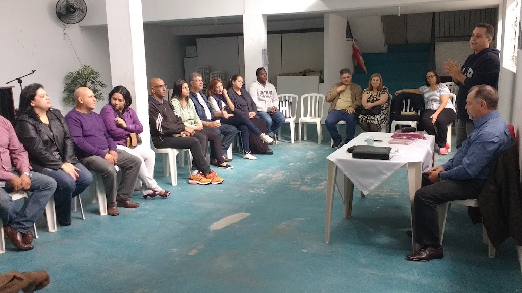 Fachada de Com Evangélica Fé Esperança e Amor
