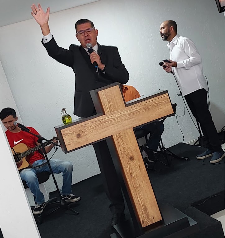 Fachada de Igreja O Brasil Para Cristo Vila Souza