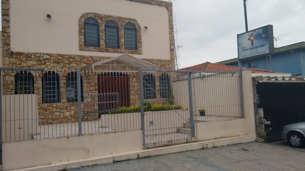 Fachada de Igreja Pentecostal da Bíblia