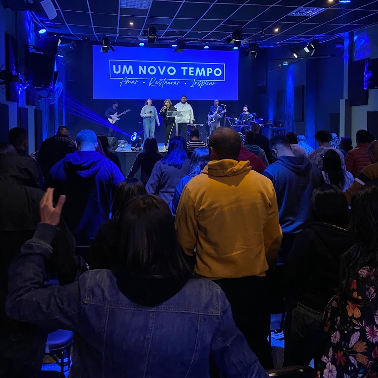 Fachada de UNT Cotia Igreja Evangélica Um Novo Tempo