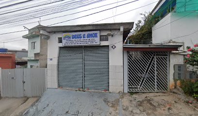 Fachada de Igreja Pentecostal Deus é Amor - Jardim Marília