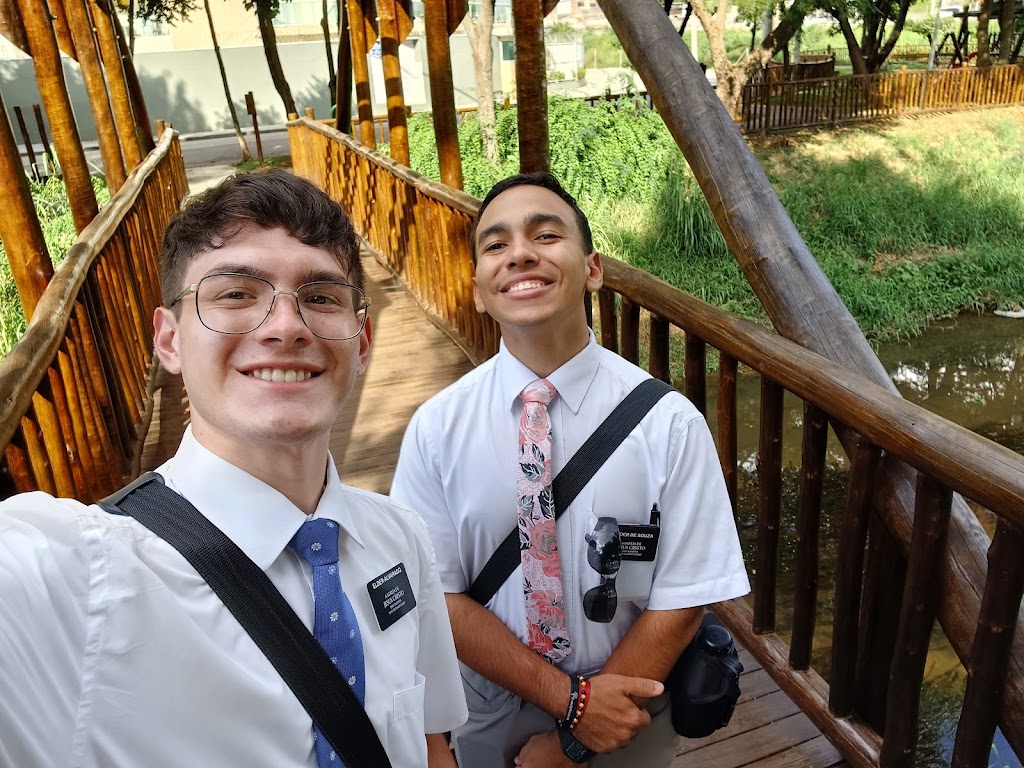 Fachada de A Igreja de Jesus Cristo dos Santos dos Últimos Dias